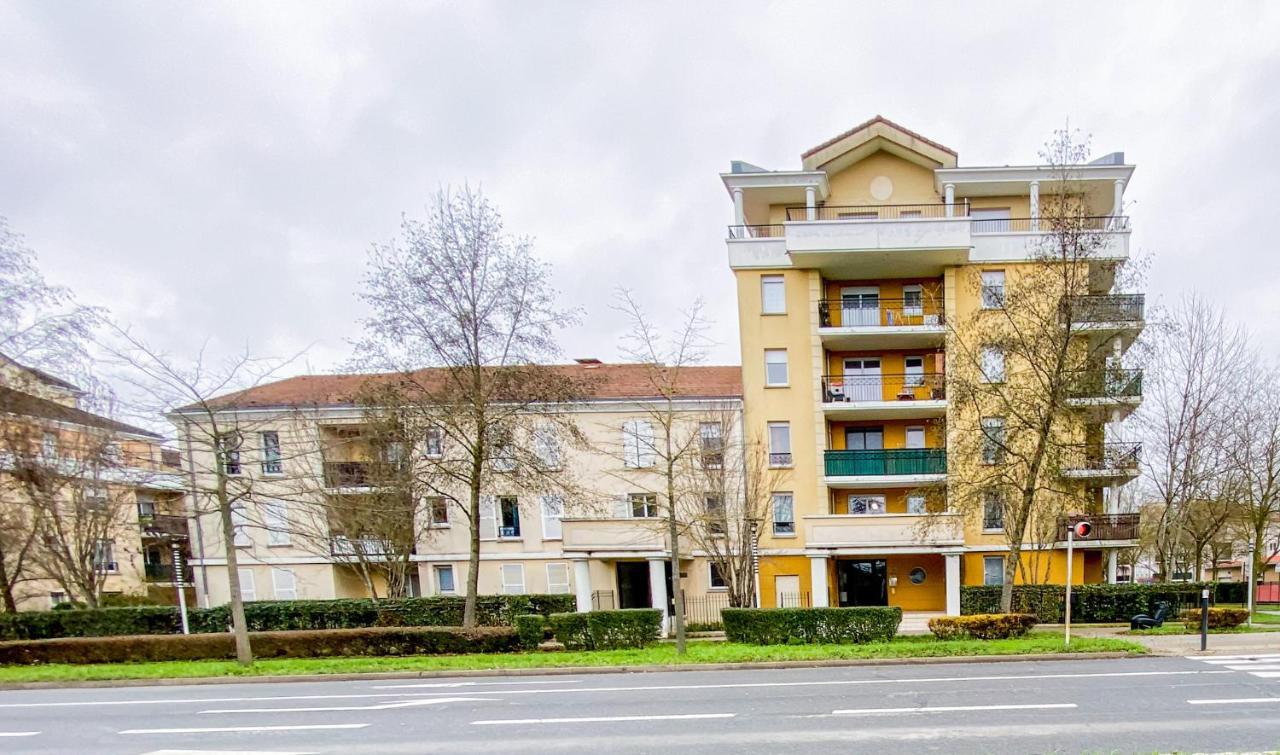 The Grey House - Parking - Piscine - Rer A 6 Min Daire Bussy-Saint-Georges Dış mekan fotoğraf